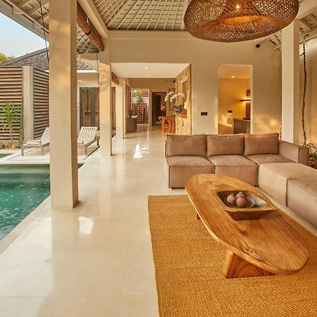 Ahimsa Beach Jimbaran  Exterior photo