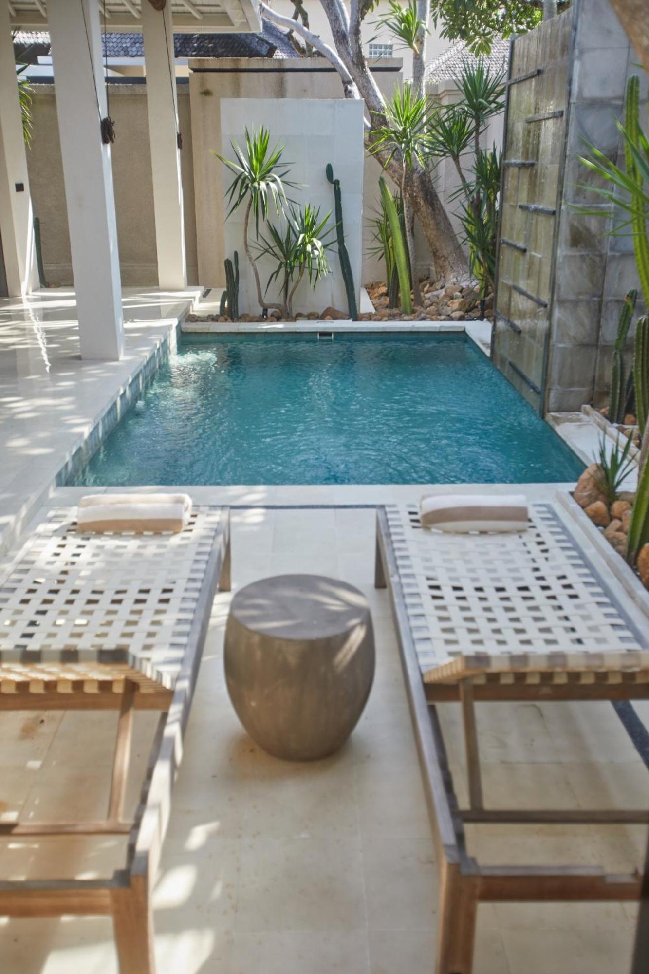 Ahimsa Beach Jimbaran  Exterior photo