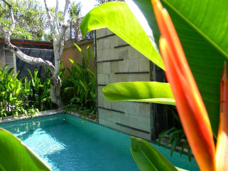 Ahimsa Beach Jimbaran  Exterior photo